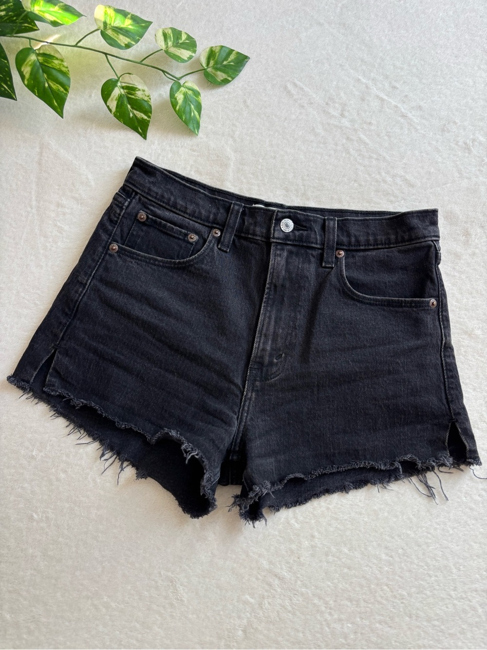 Abercrombie | Women’s Black Denim Frayed Hem Mom Shorts 36
